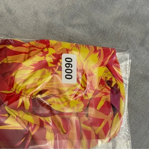 New! BFyne Zena floral bikini swim top 10600 - Picture 8 of 8